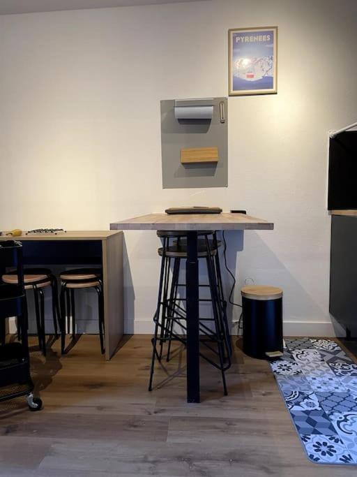 Appartement Classe 3 Etoiles Tres Bien Situe سانت لاري سولون المظهر الخارجي الصورة