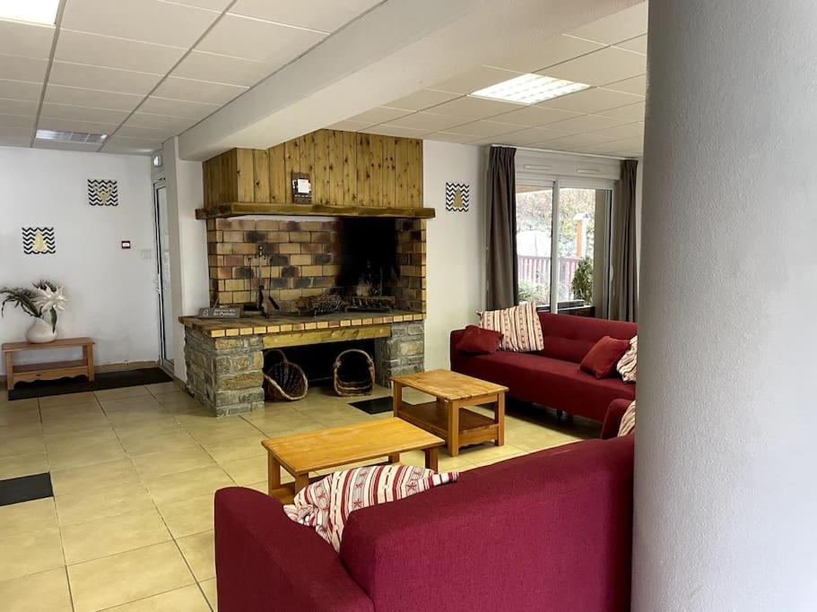 Appartement Classe 3 Etoiles Tres Bien Situe سانت لاري سولون المظهر الخارجي الصورة